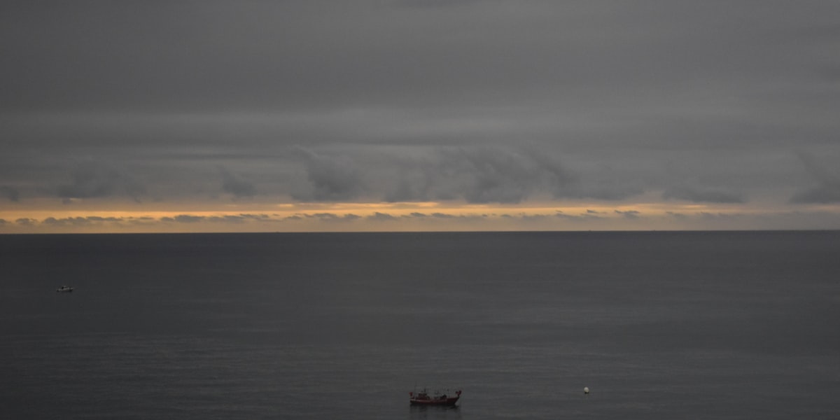 Ruhiges Meer als Ort der Seebestattung